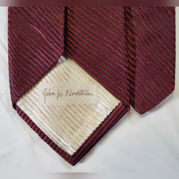 Vintage John W NORDSTROM Burgundy Silk Tie - Picture 2 of 7